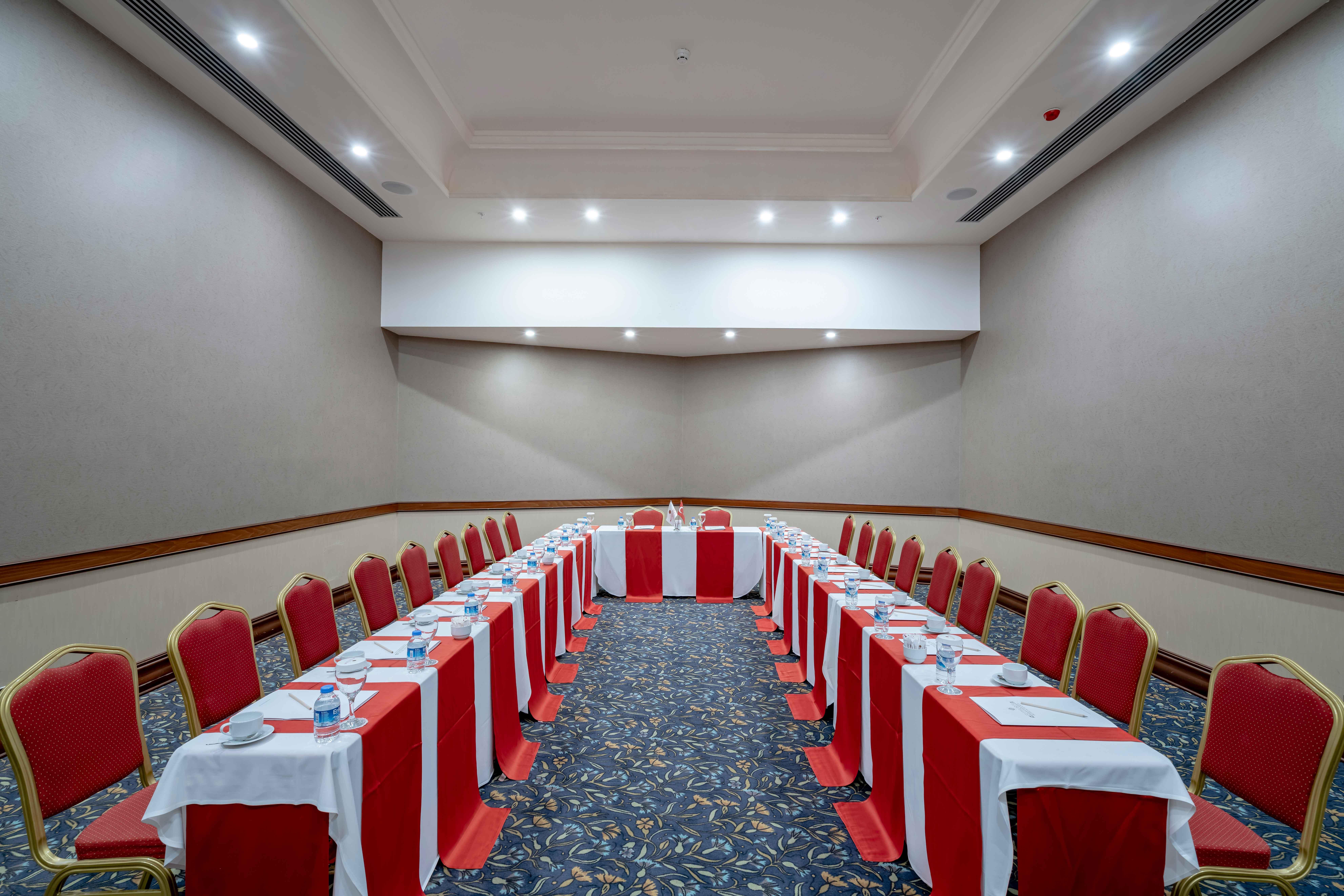 Royal Teos Thermal Resort Clinic & Spa - Halal Hotel Seferihisar Exterior photo