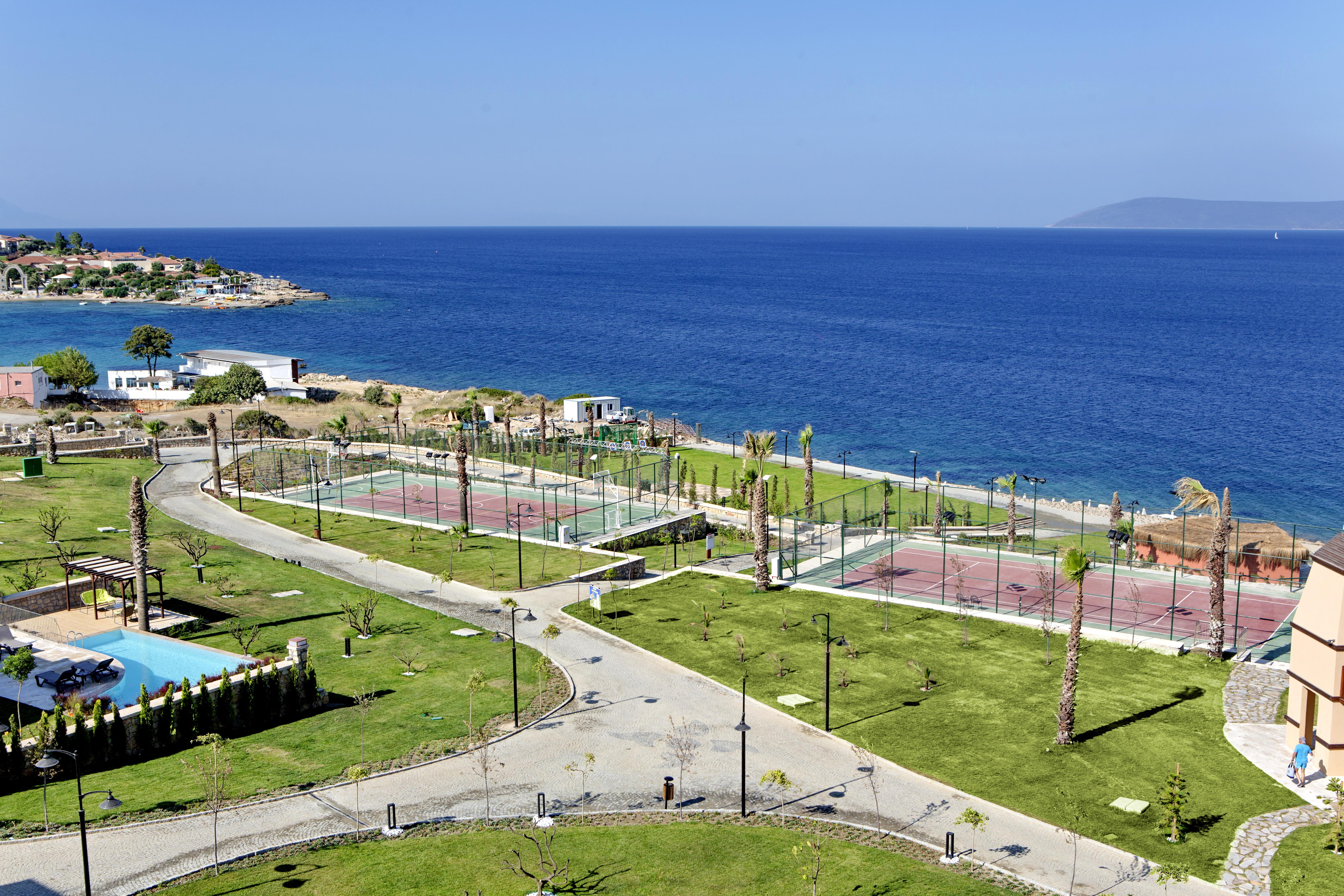 Royal Teos Thermal Resort Clinic & Spa - Halal Hotel Seferihisar Exterior photo